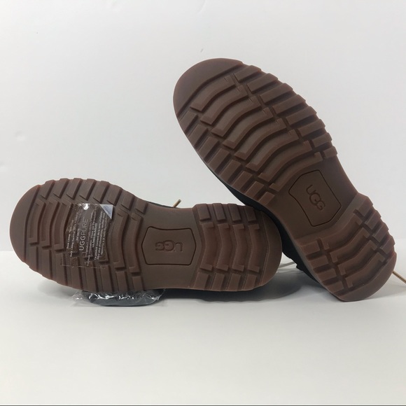 NWT UGG Bradley Waterproof Boot in Black! - Picture 10 of 12